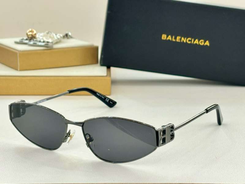 Picture of Balenciga Sunglasses _SKUfw56655937fw